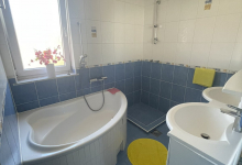 017 Bathroom A